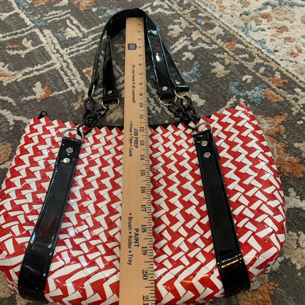 Handmade Candy Wrapper Purse, Eco-Friendly, Recycled Red‎ White Zip